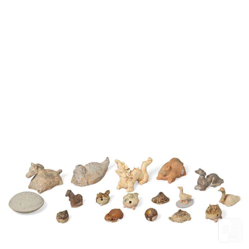 漢及更晚 陶動物俑及紙鎮一組 | A GROUP OF POTTERY ANIMALS AND WEIGHTS - 图6